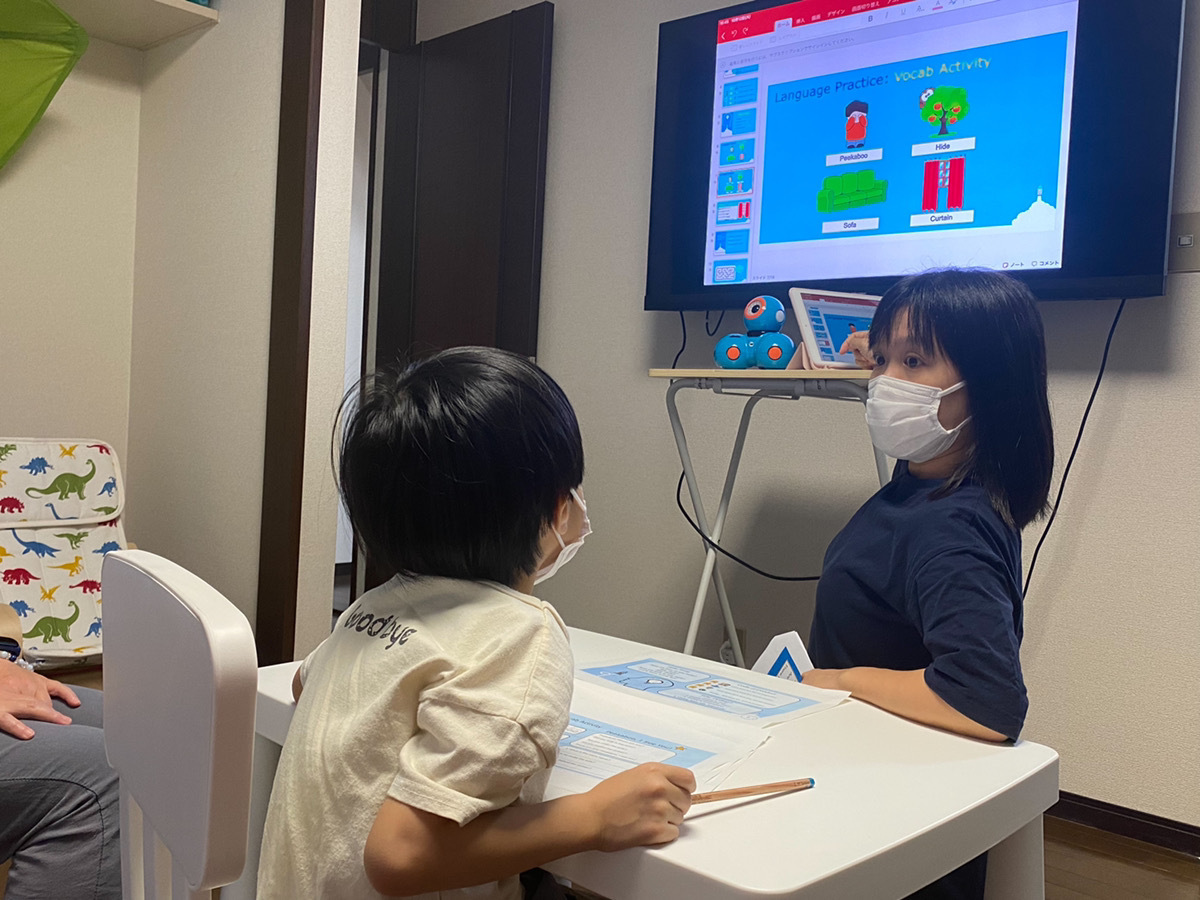 主任講師のメロディ先生