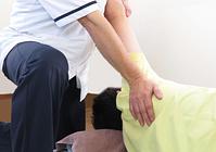 カイロプラクティックの施術の様子