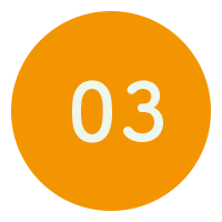 ０３