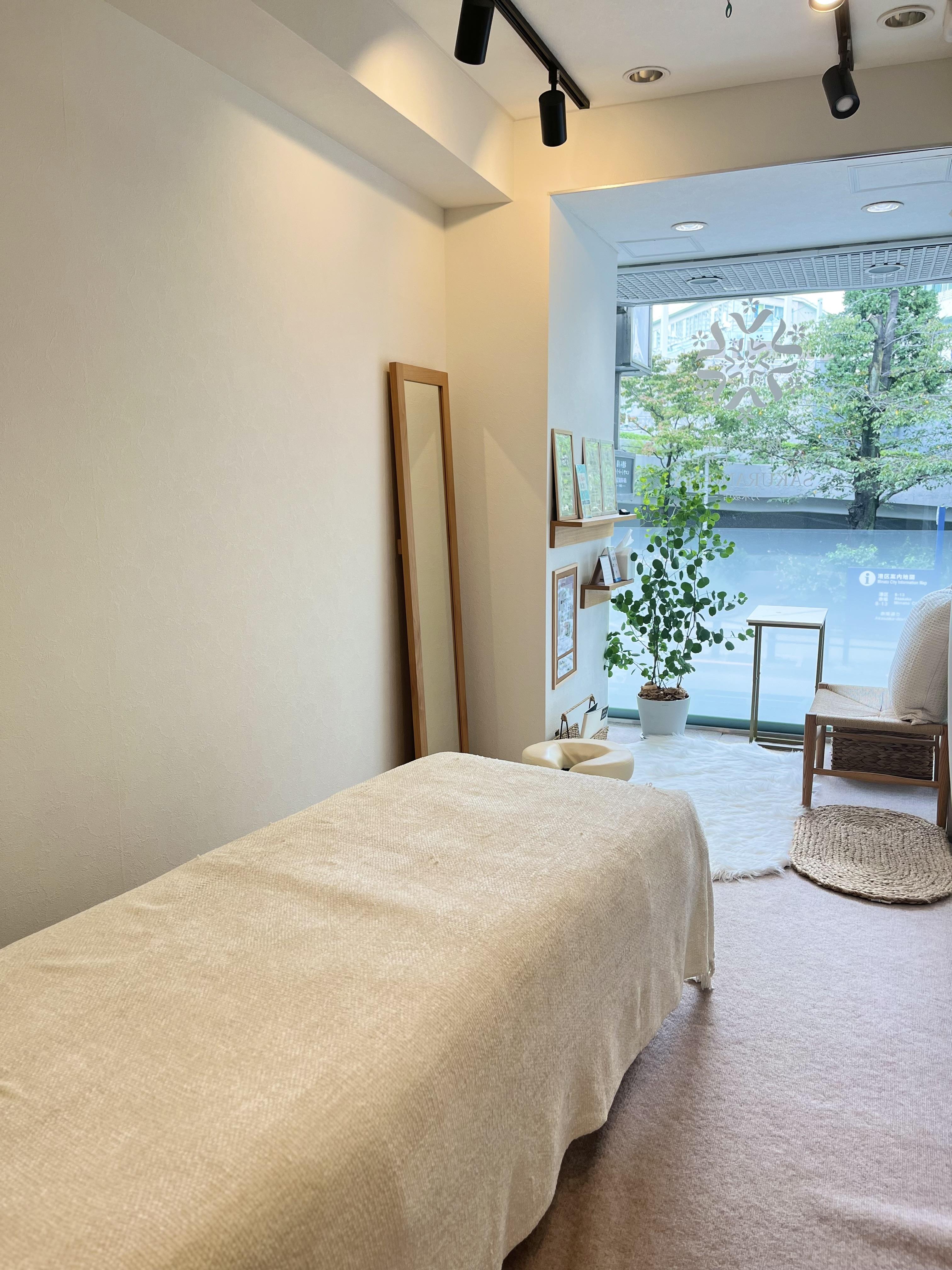 乃木坂の腸もみ×整体サロン桜の間の施術ルームです