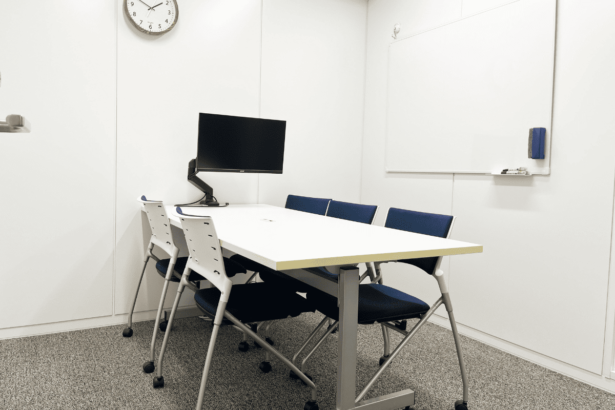 Room 2 サムネイル