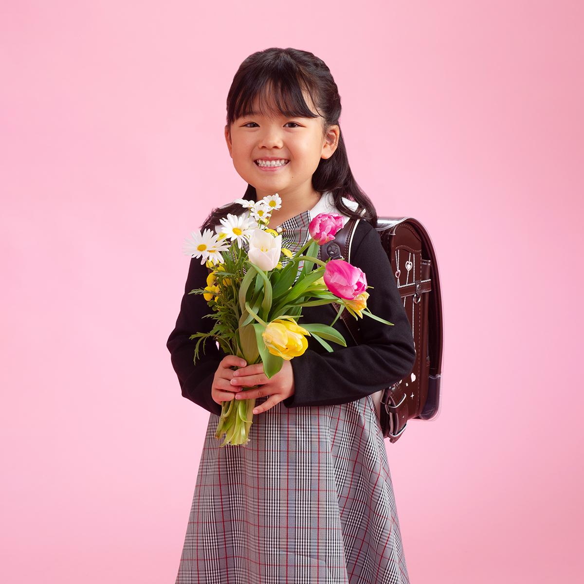 高槻のフォトスタジオで卒業と入学記念写真