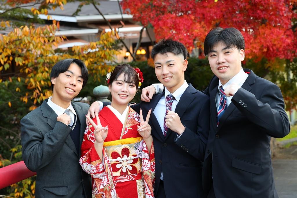 有馬ロケ撮　赤地の振袖