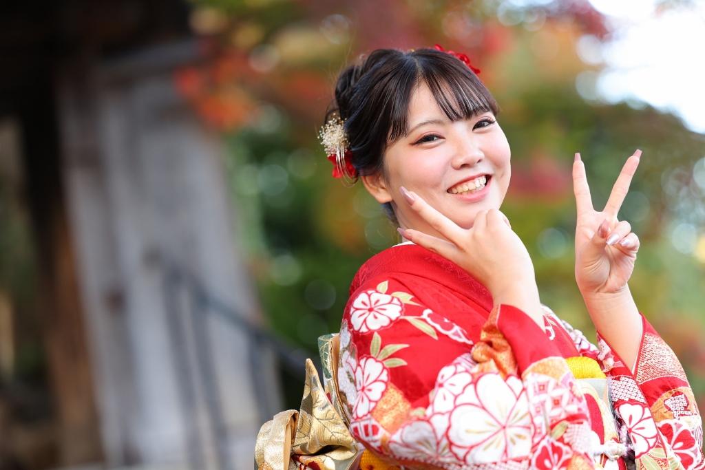 有馬ロケ撮　赤地の振袖