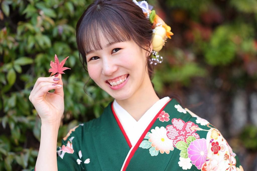 有馬ロケ撮　緑地の振袖