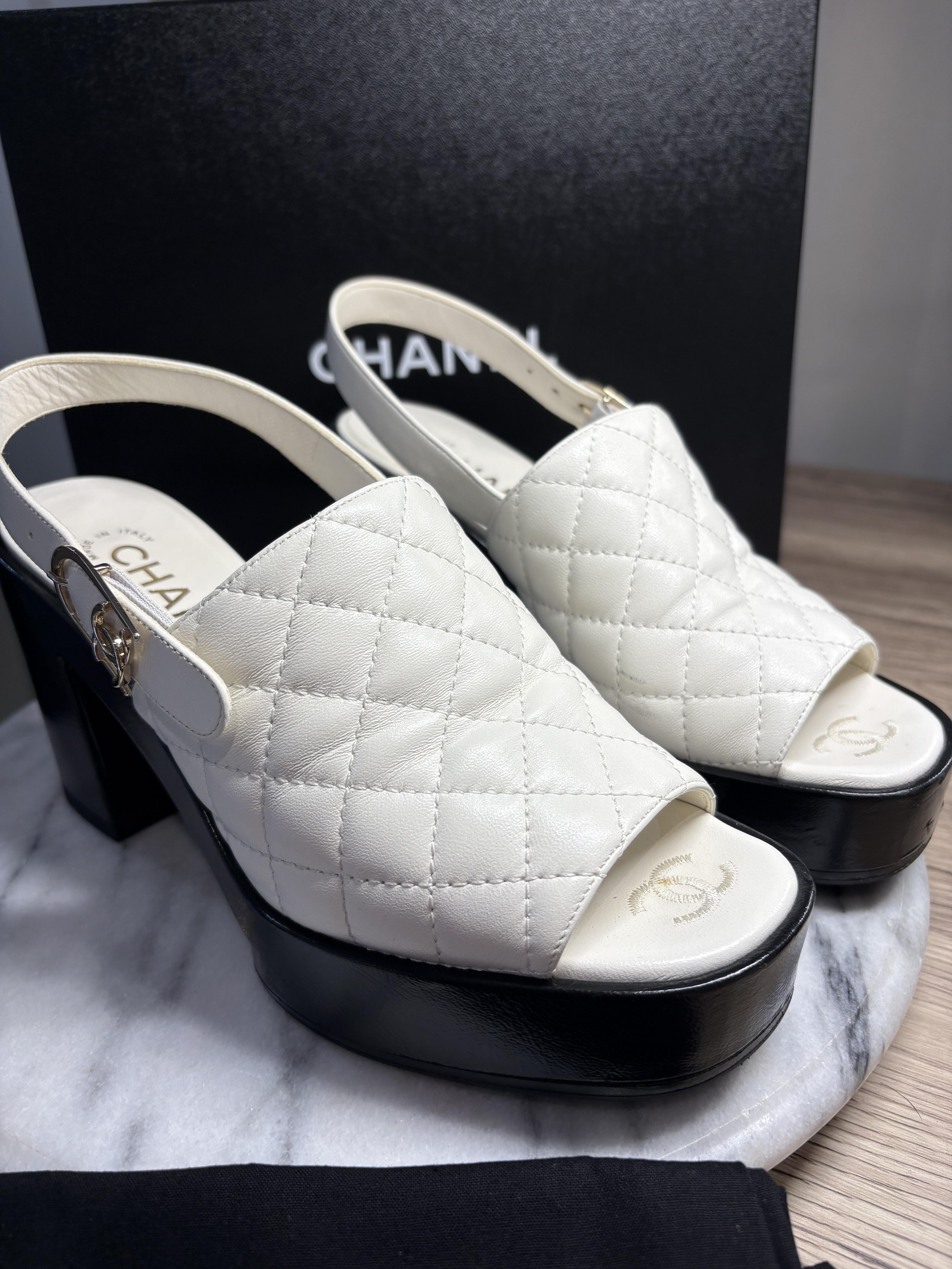 24P美品ＣＨＡＮＥＬシャネル白黒マトラッセ品番Ｇ４５５６７厚底サンダル36の商品画像