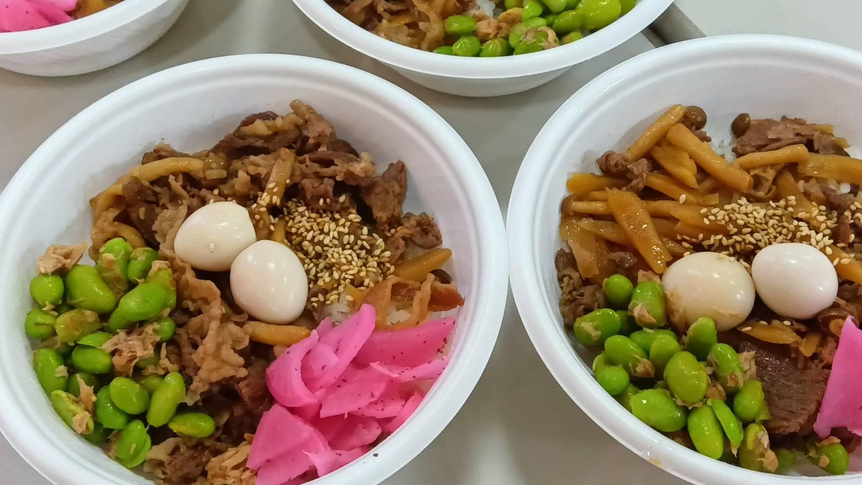 子ども食堂で提供される彩り豊かなお弁当