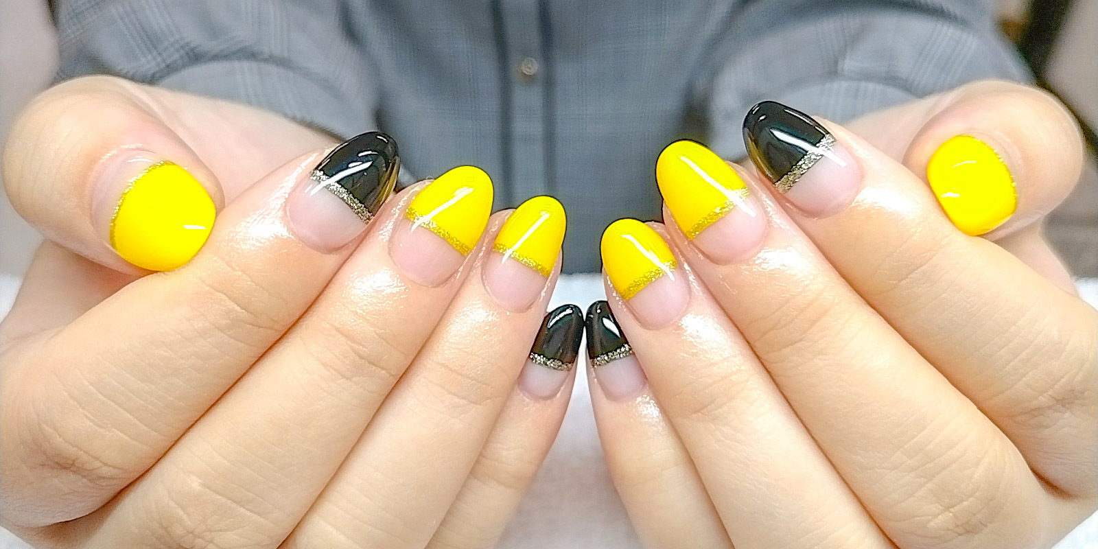 ストレートフレンチにラメライン