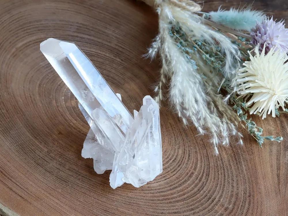 水晶 / 癒しの水晶を探している人にオススメ！聖地アーカンソー産の原石水晶51gの商品画像