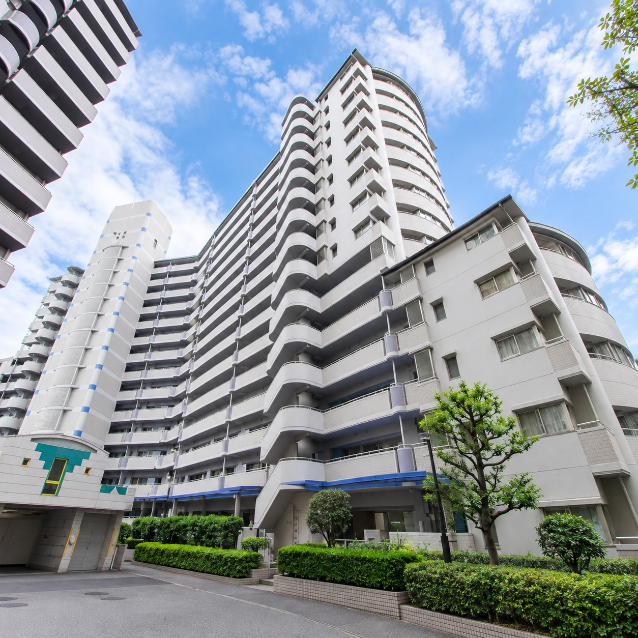 大阪市港区夕凪2丁目の中古マンション外観