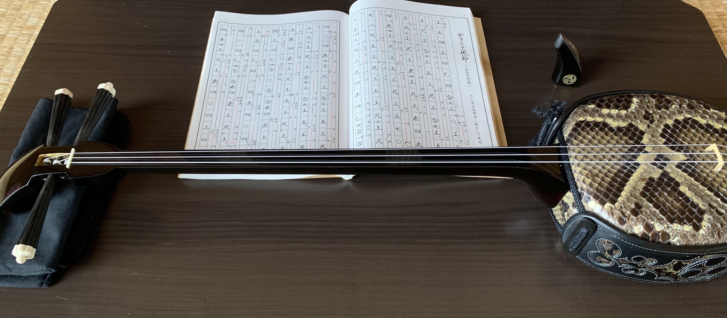 さんしん　沖縄 沖縄三線、さんしん、三味線、サンシン、三弦、カンカラ三線