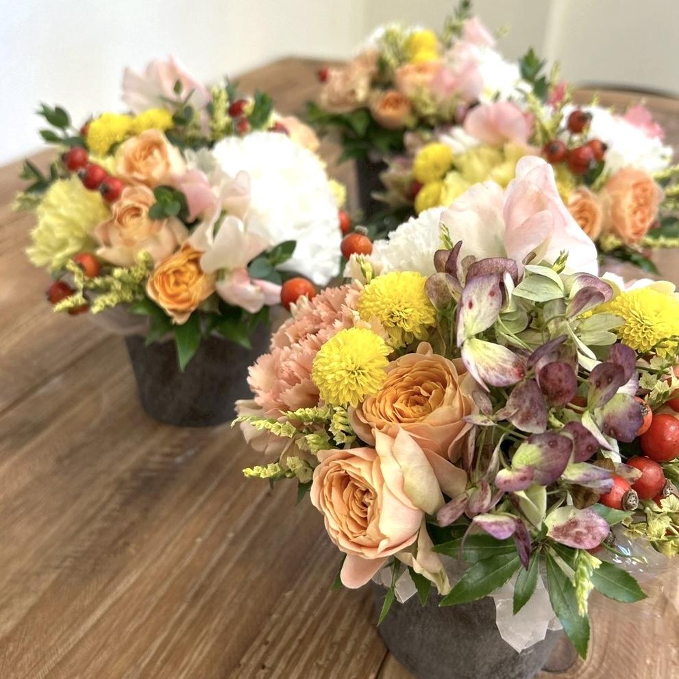 花屋so-buで作ったオレンジ系のフラワーアレンジメント