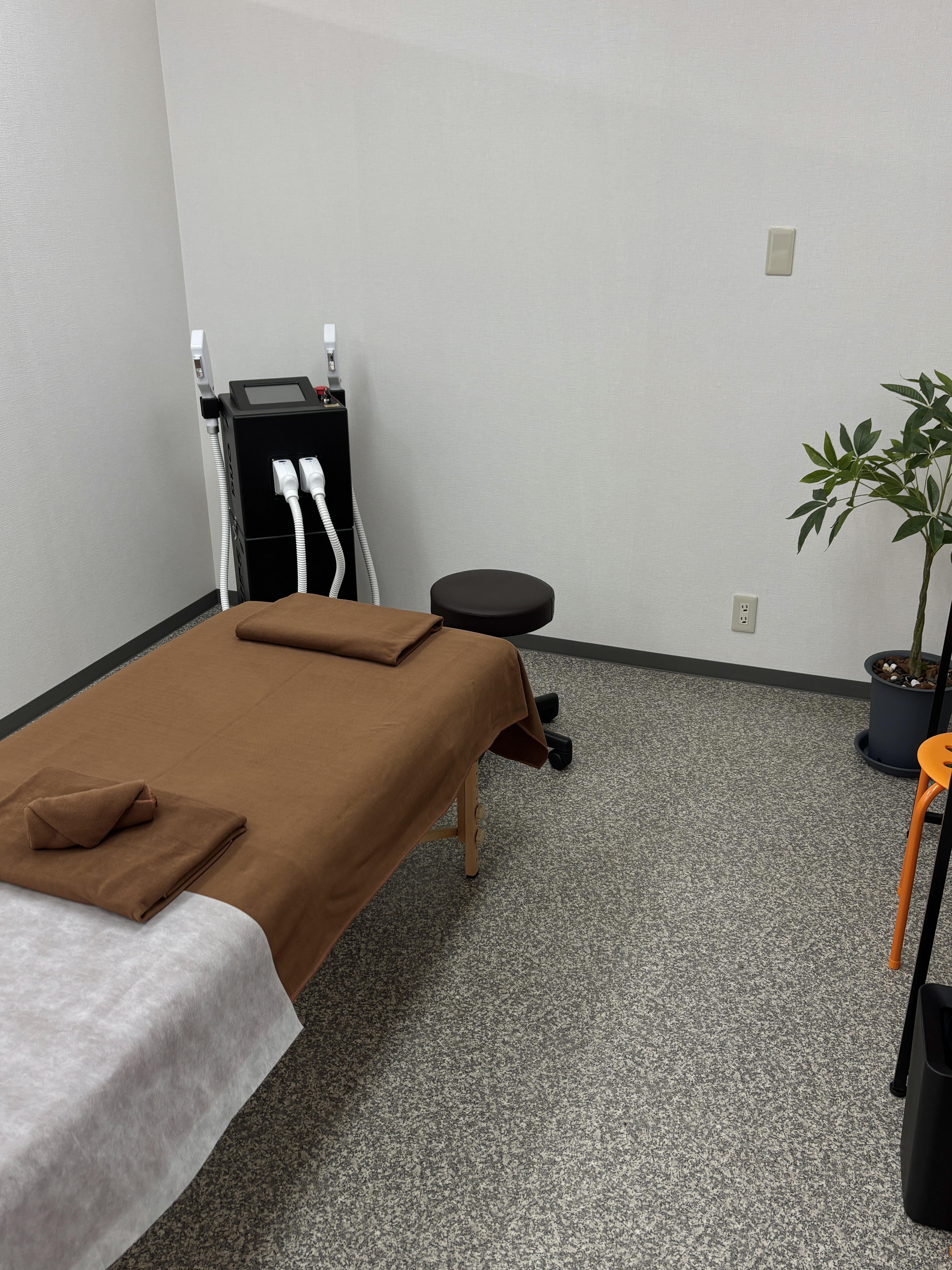 倉吉脱毛サロングッドラック施術室