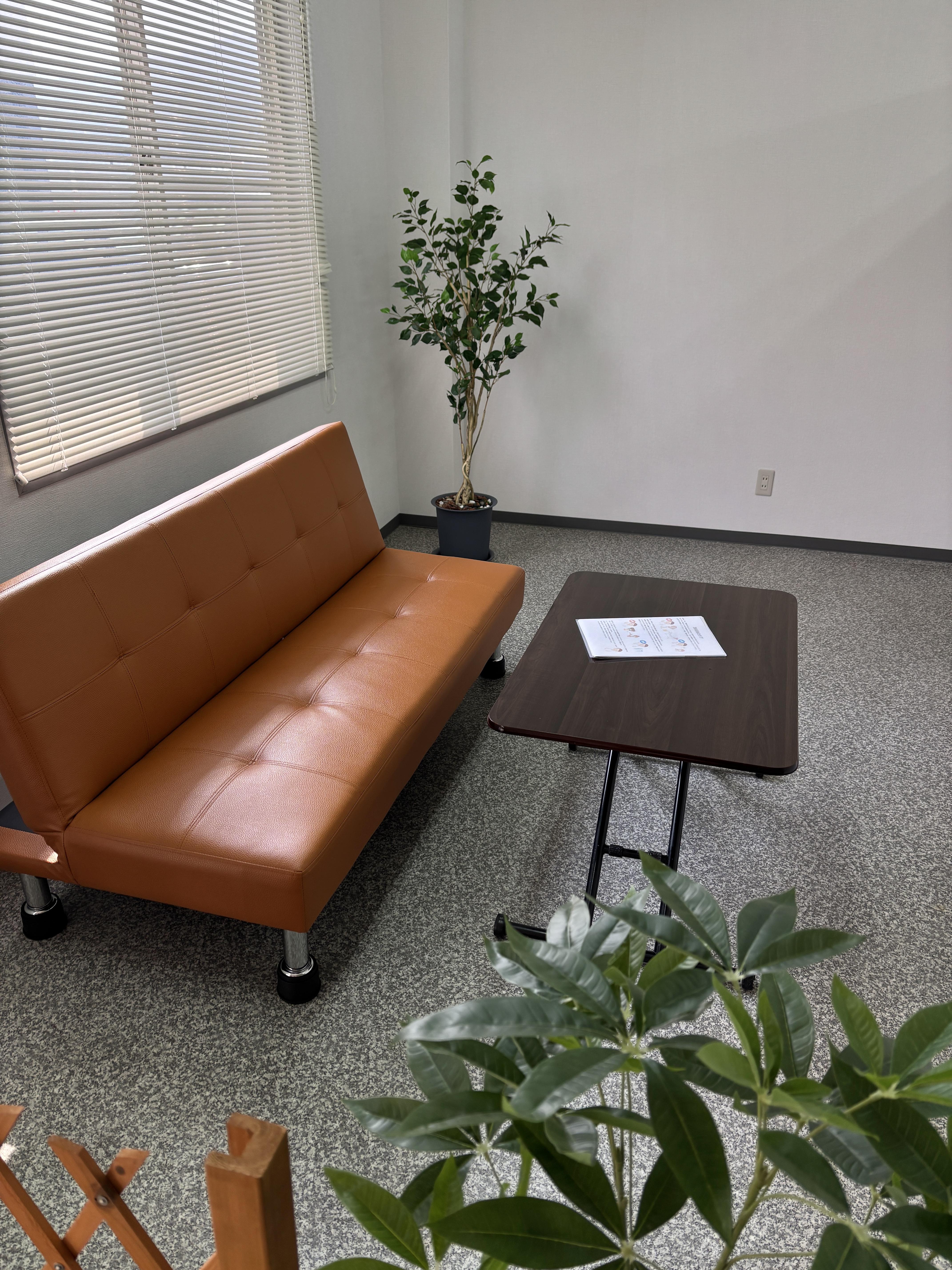 倉吉脱毛サロングッドラック待合室