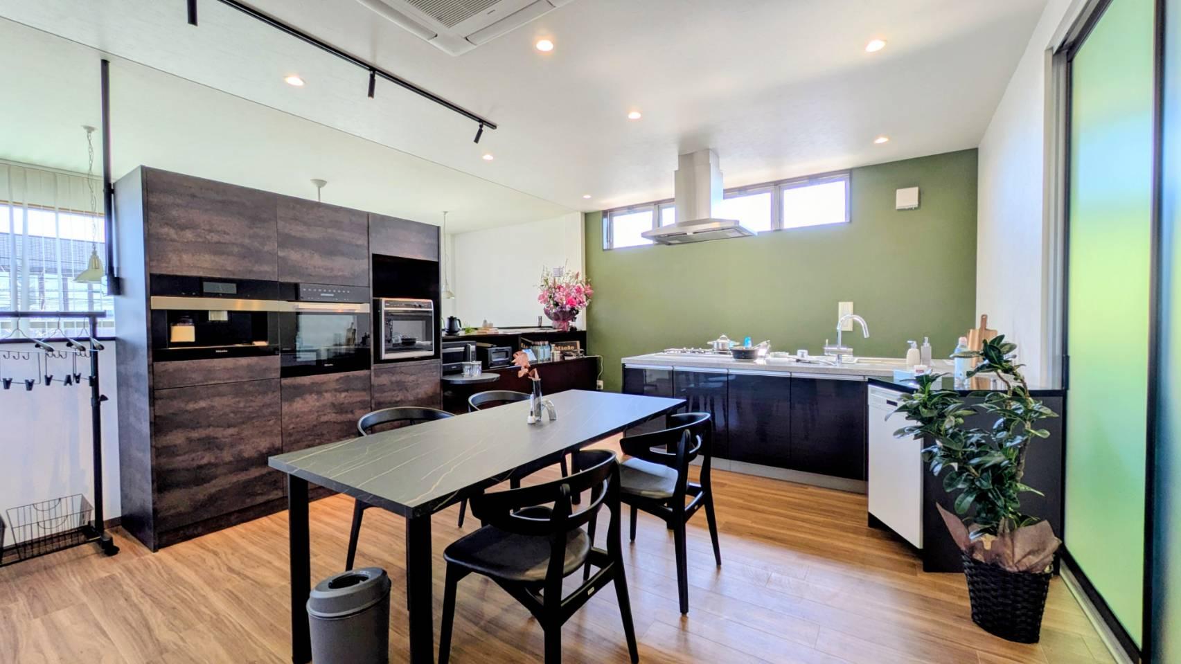 大浜燃料ミーレショールームの様子