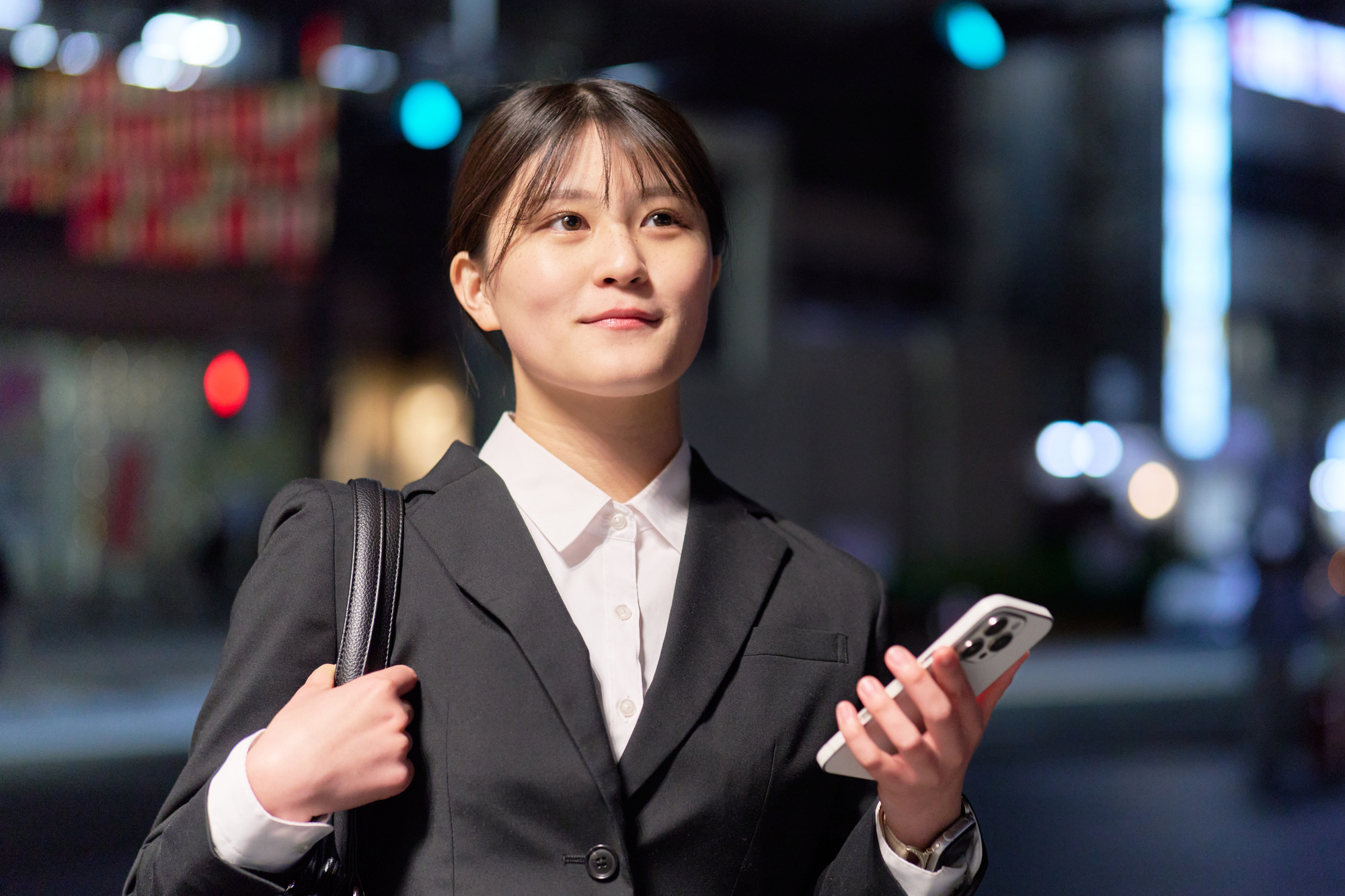 土日や夜間も21時まで開講