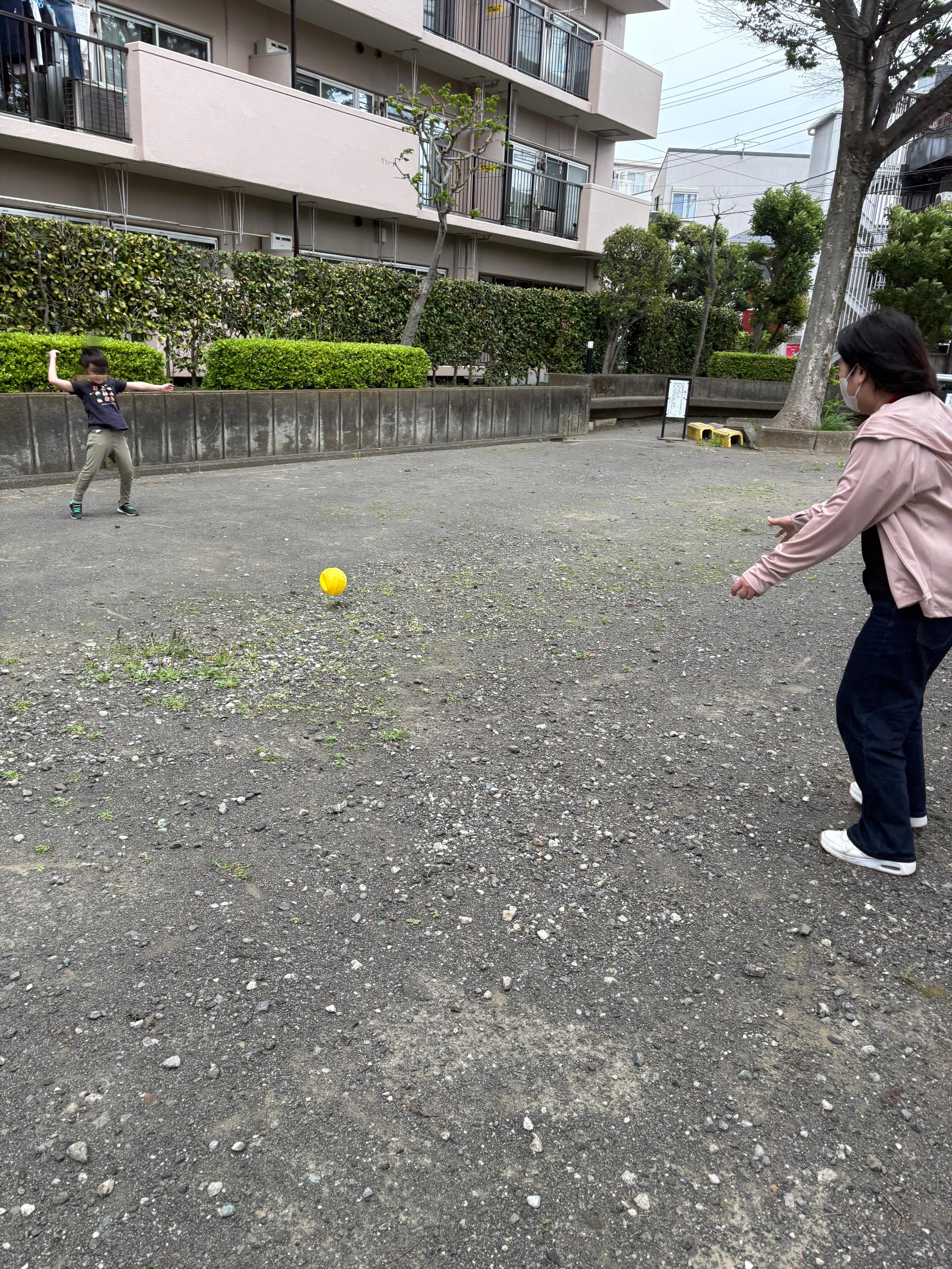 横浜市にあるフリースクール「アナザースクールLinkup」運動風景