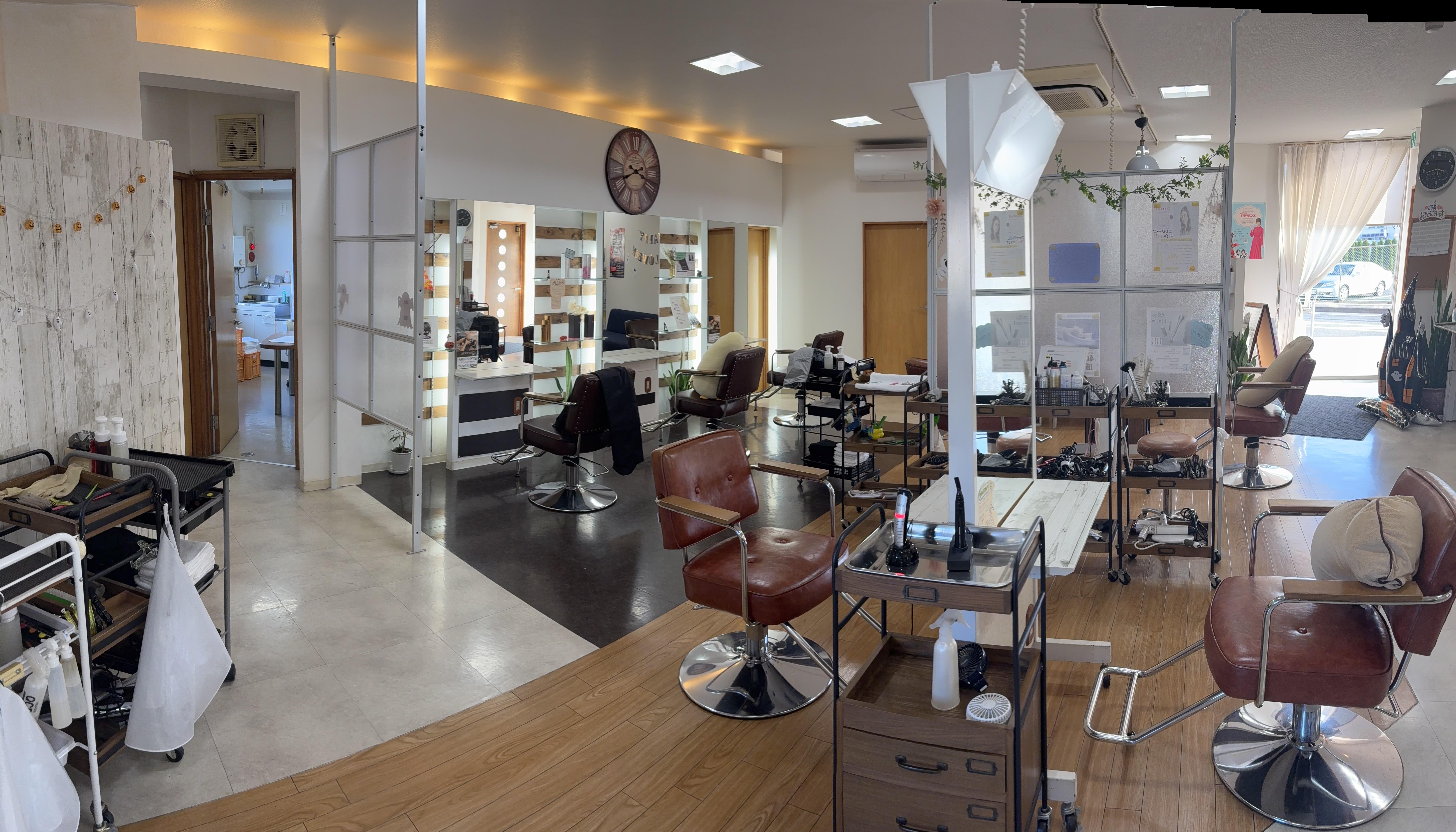 hair GREASE next innovation　内装