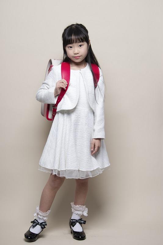 #入学写真 #新一年生 #ランドセルショット #小学生ママ #入学準備 #子どもの成長記録 #キッズフォト #写真館撮影 #大阪ママ #今だけの瞬間