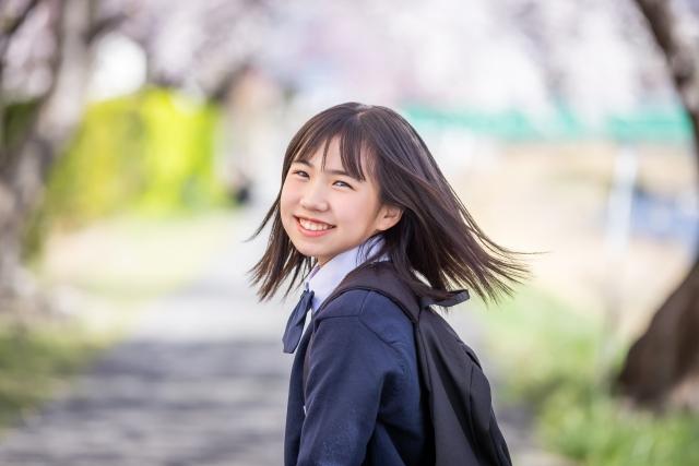 女性小学生