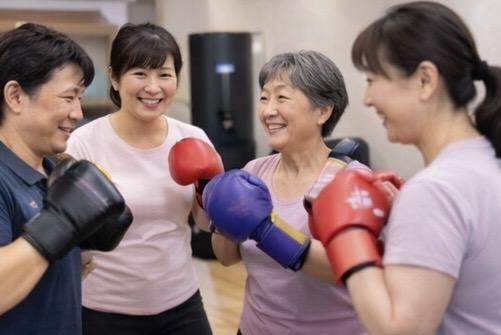 八王子南大沢で開催する50代60代向けボクササイズ教室の様子