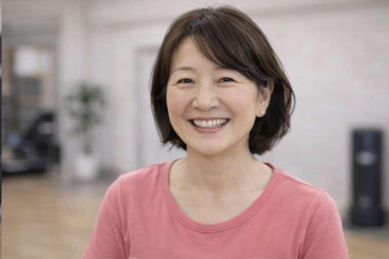 子育てもひと段落して、自分のための時間が少しずつ取れるようになり、「何か始めたい」と思っていた時にOSABOXに出会いました。最初はボクシングなんて無縁だと思っていましたが、想像以上に楽しくてびっくり！運動不足解消はもちろん、ストレス発散にもなっていて、今では週1回のレッスンが楽しみです。先生も優しくて丁寧なので、運動が苦手な私でも安心して通えています。