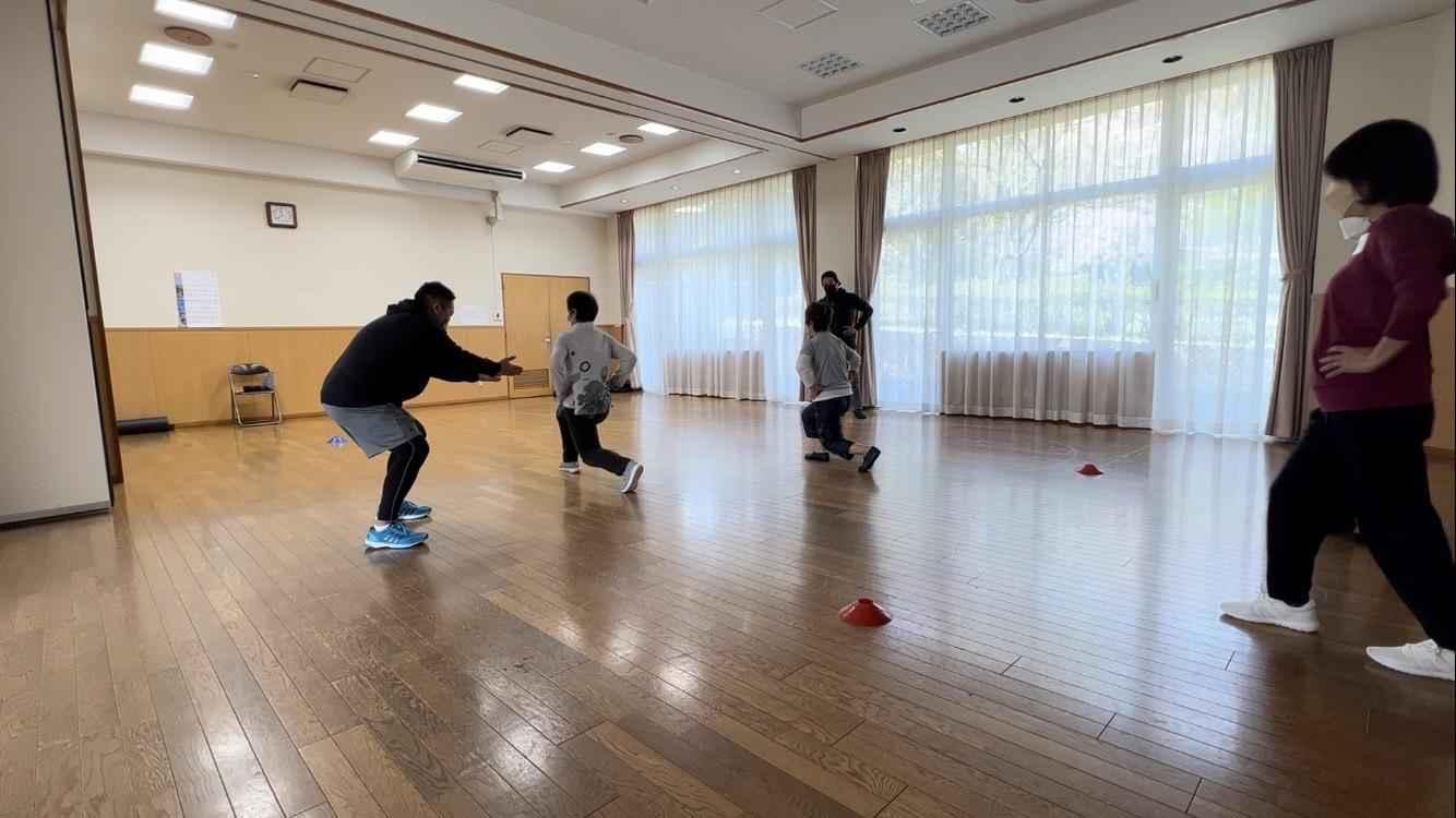 八王子南大沢で開催しているシニア向け体操教室OSA FITの様子