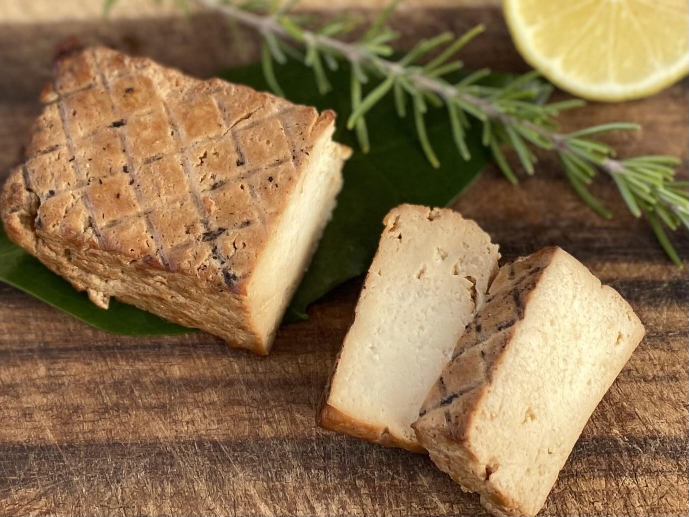 SMOKED TOFU(プレーン)の商品画像