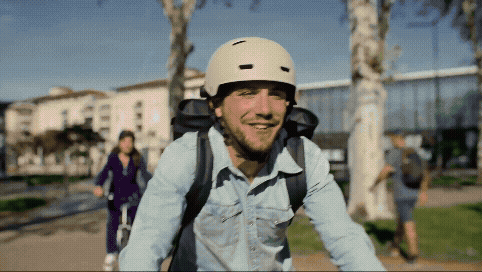 1秒通話！超小型でどんなヘルメットにも簡単装着、オープンイヤー