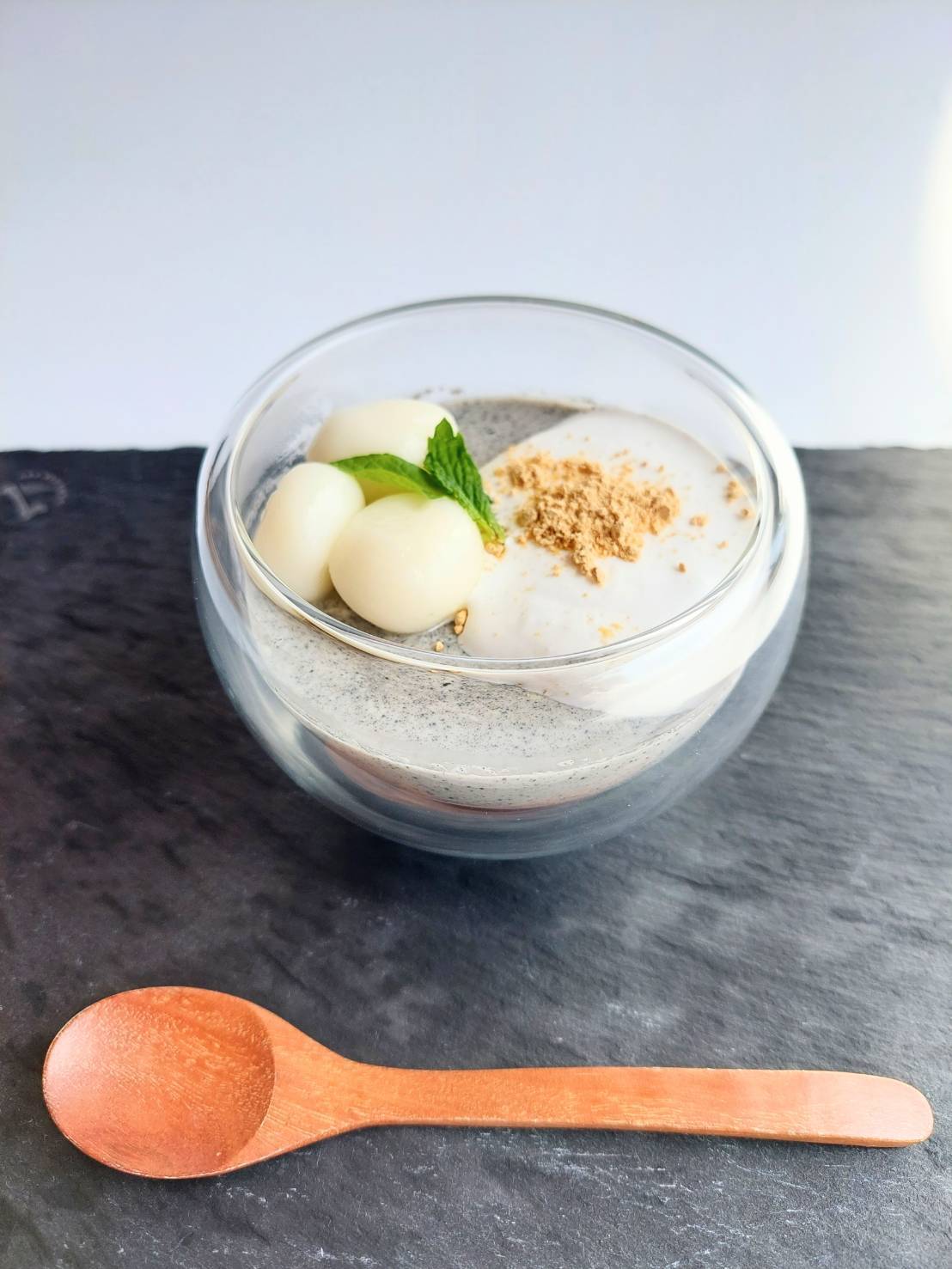 黒ゴマのブラマンジェ