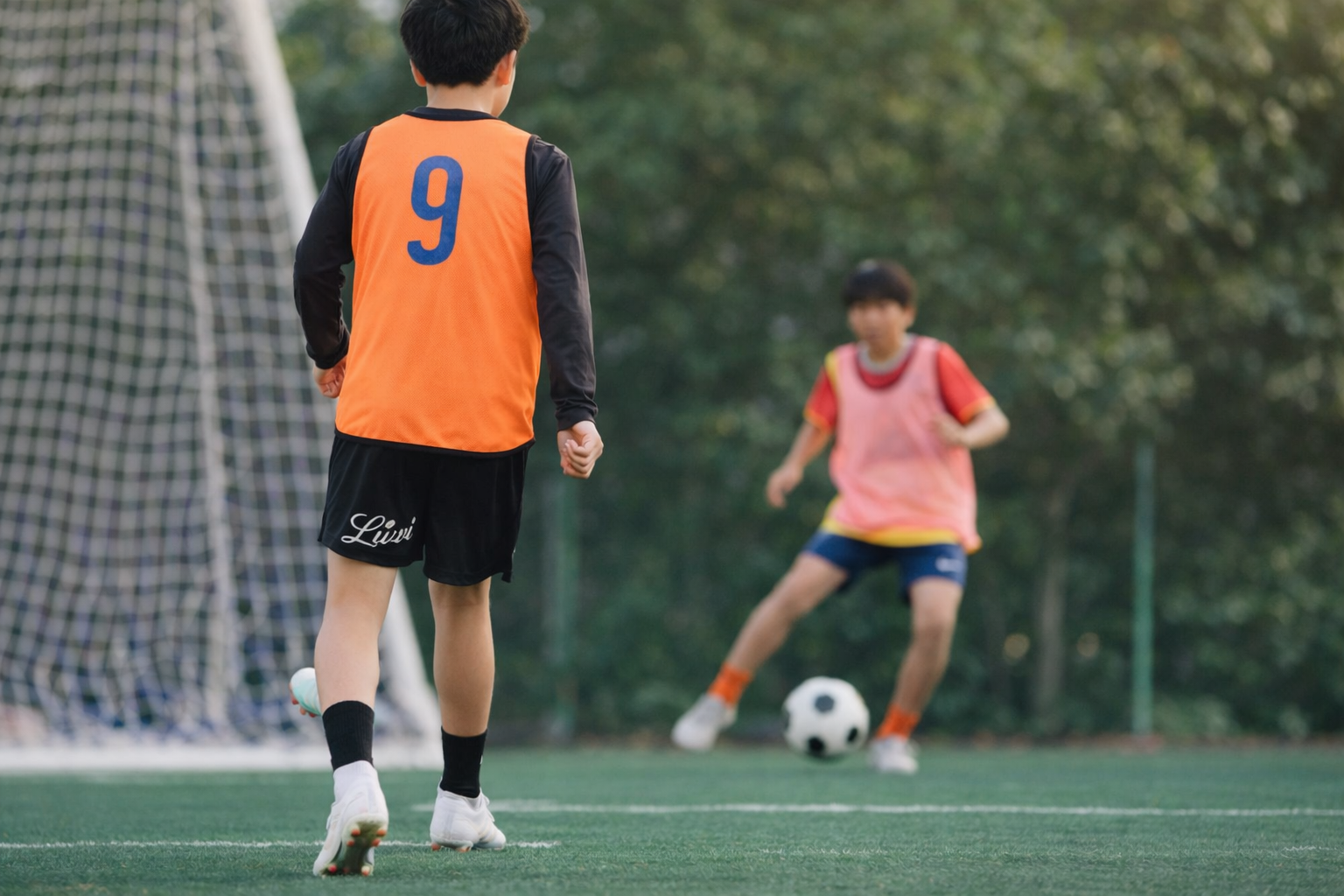 緑高生の問題は、「大学入試を早期に意識しづらい」「部活で勉強時間が削られる」環境