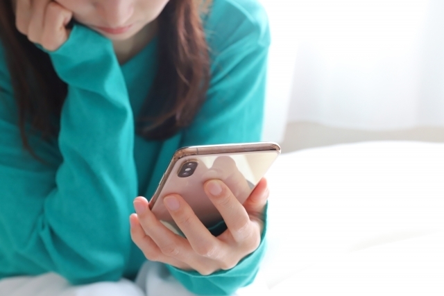 スマホの手元