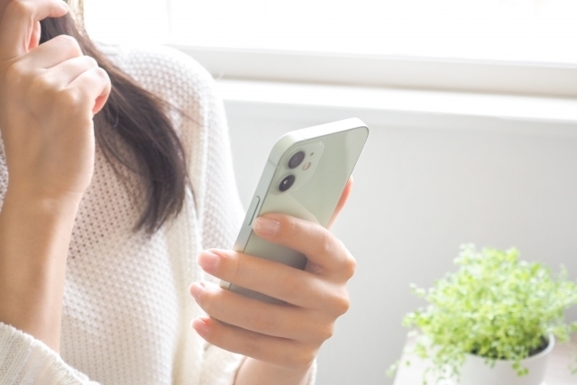スマホの手元