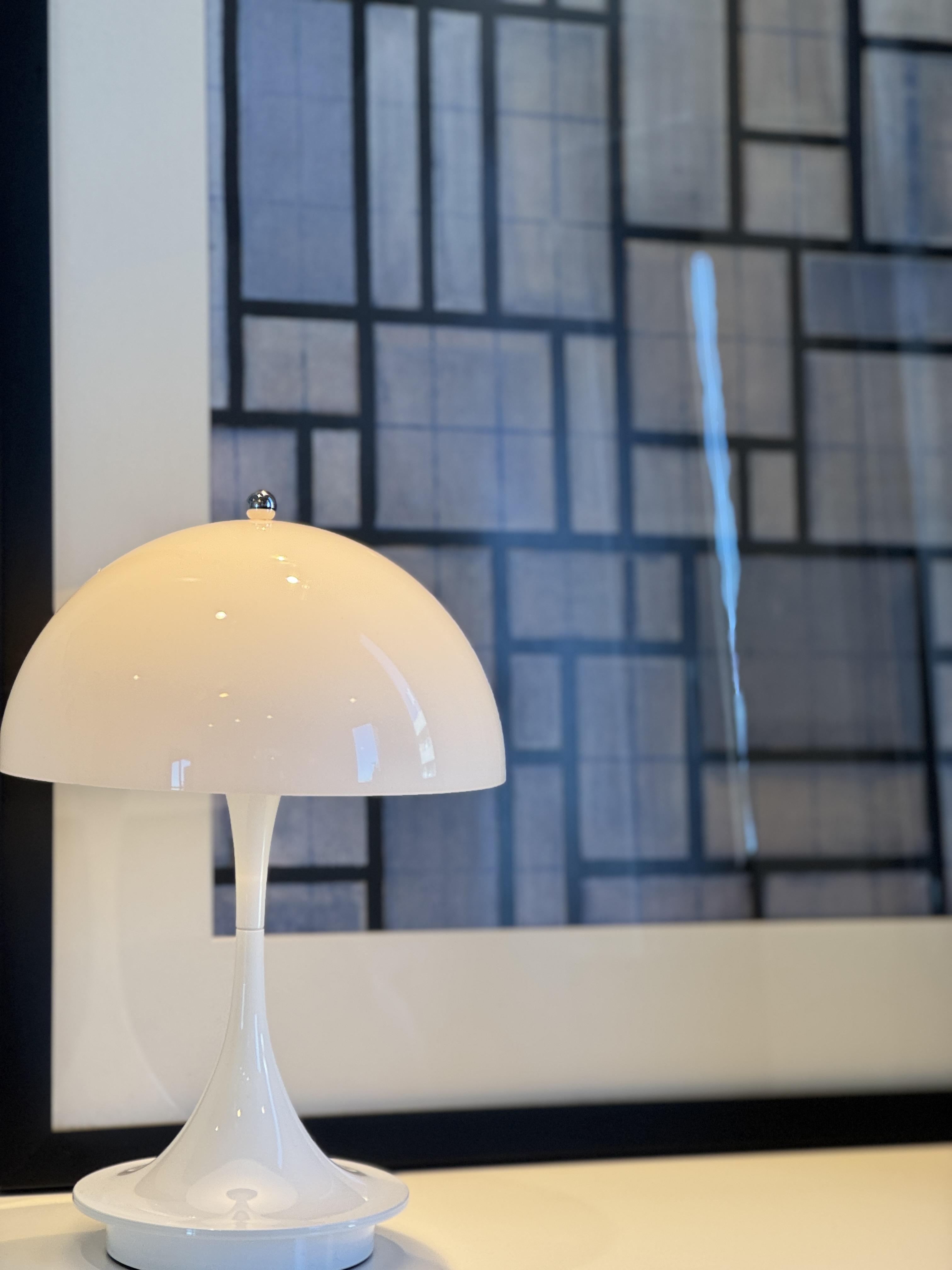 理容と美容を掛け合わせたメンズカットと、マンツーマンでのバーバーサービス用理容椅子画像