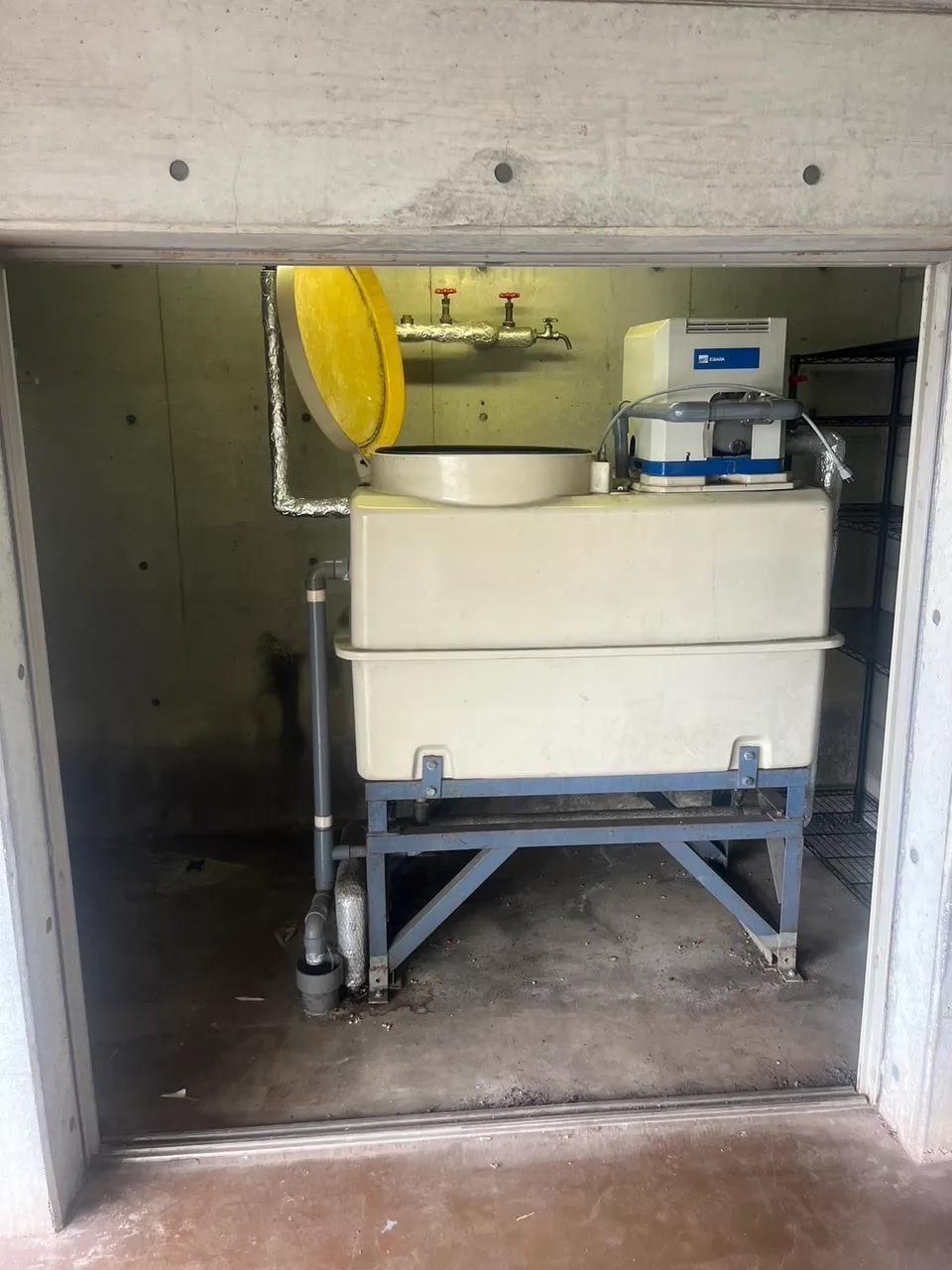 浅井戸ポンプと受水槽を交換する前