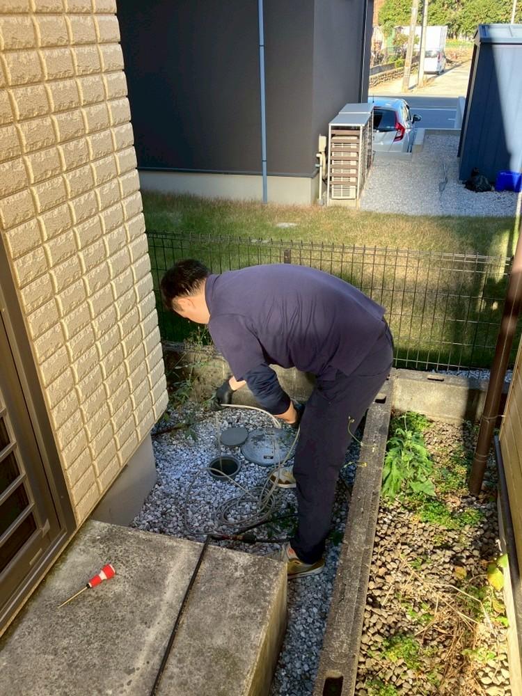 マンションの排水管洗浄作業