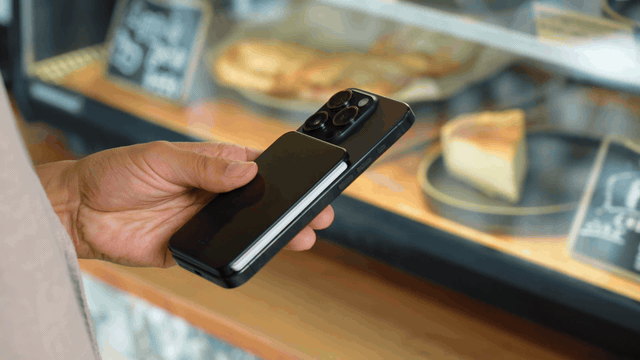 MOVA WALLET｜1秒スライドで必要な1枚がすぐに出る薄型MagSafeウォレット
