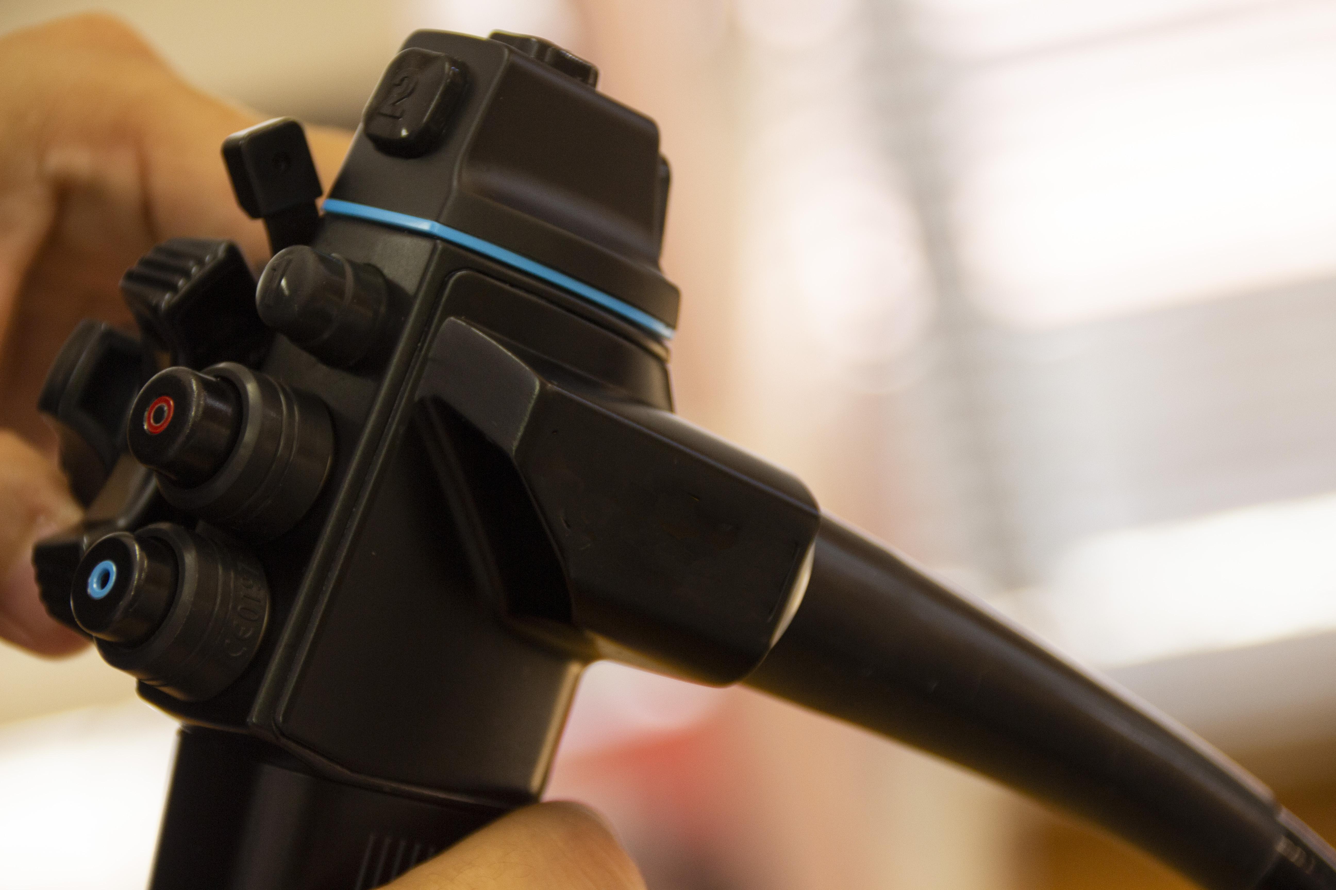 最新 検査設備 10倍耳用顕微鏡 と電子内視鏡