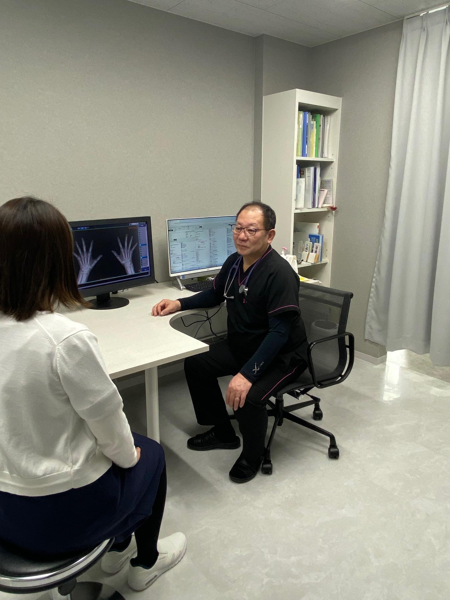 スマホでの WEB問診と診察予約 操作